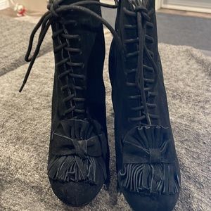 BETSEY JOHNSON TERRII BLACK SUEDE PLATFORM HEELED BOOTS 8.5